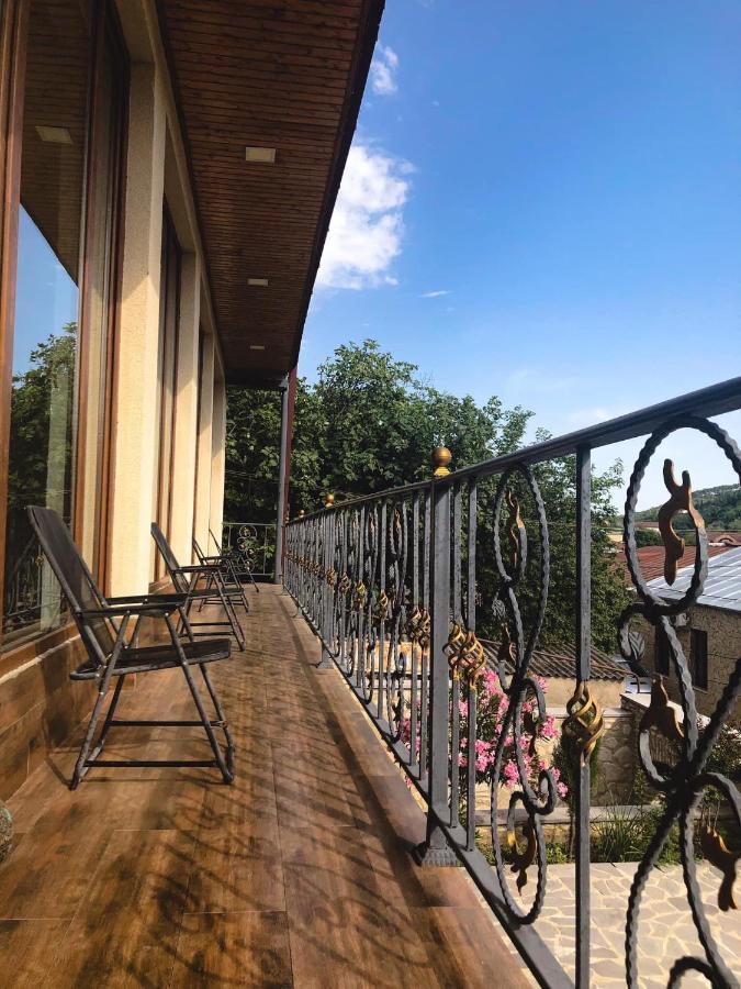 Philia'S Guest House Signagi Exterior foto